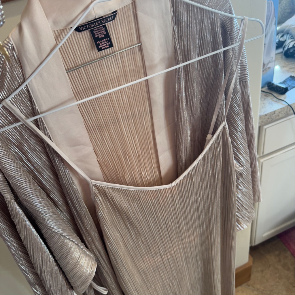 Victoria Secret Gold Robe With Matching Nightgown Size Small Brand New Without